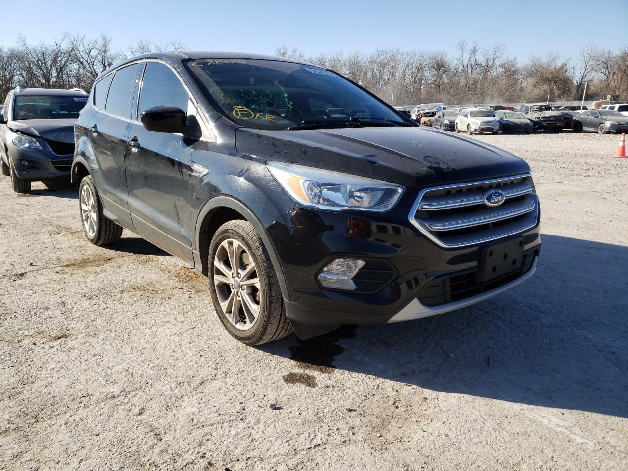 FORD ESCAPE SE 2017 with VIN 1FMCU0GD5HUC78628 - Photo from auction