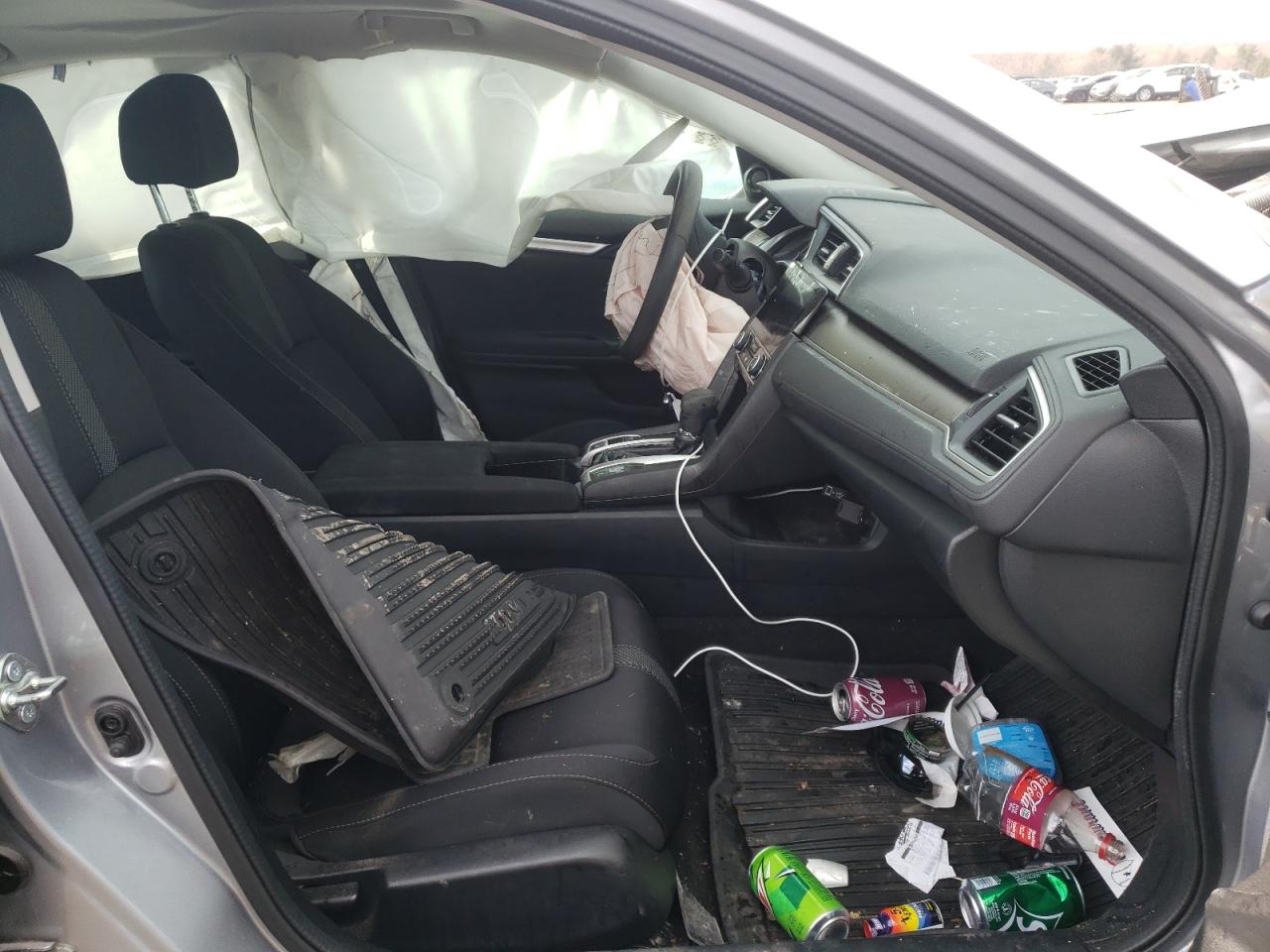 Photo 5 from auction – 2016 HONDA CIVIC EX with VIN 19XFC1F38GE010155