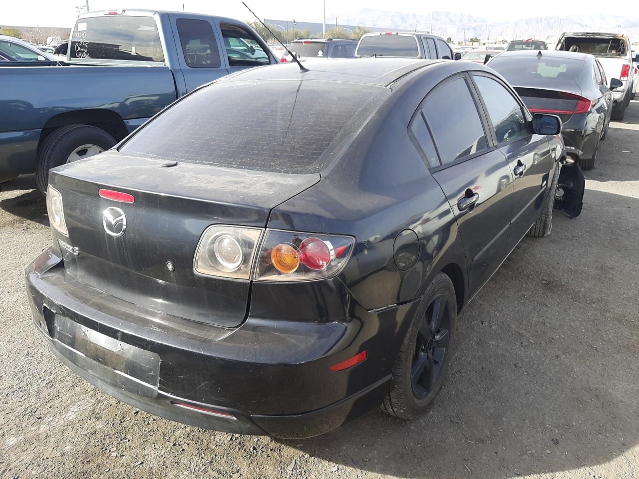 Photo 4 from auction – 2005 MAZDA 3 S with VIN JM1BK123451305101