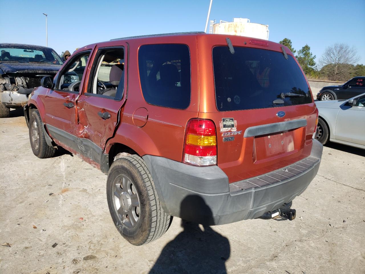 Photo 3 from auction – 2005 FORD ESCAPE XLS with VIN 1FMYU02Z85KD87004