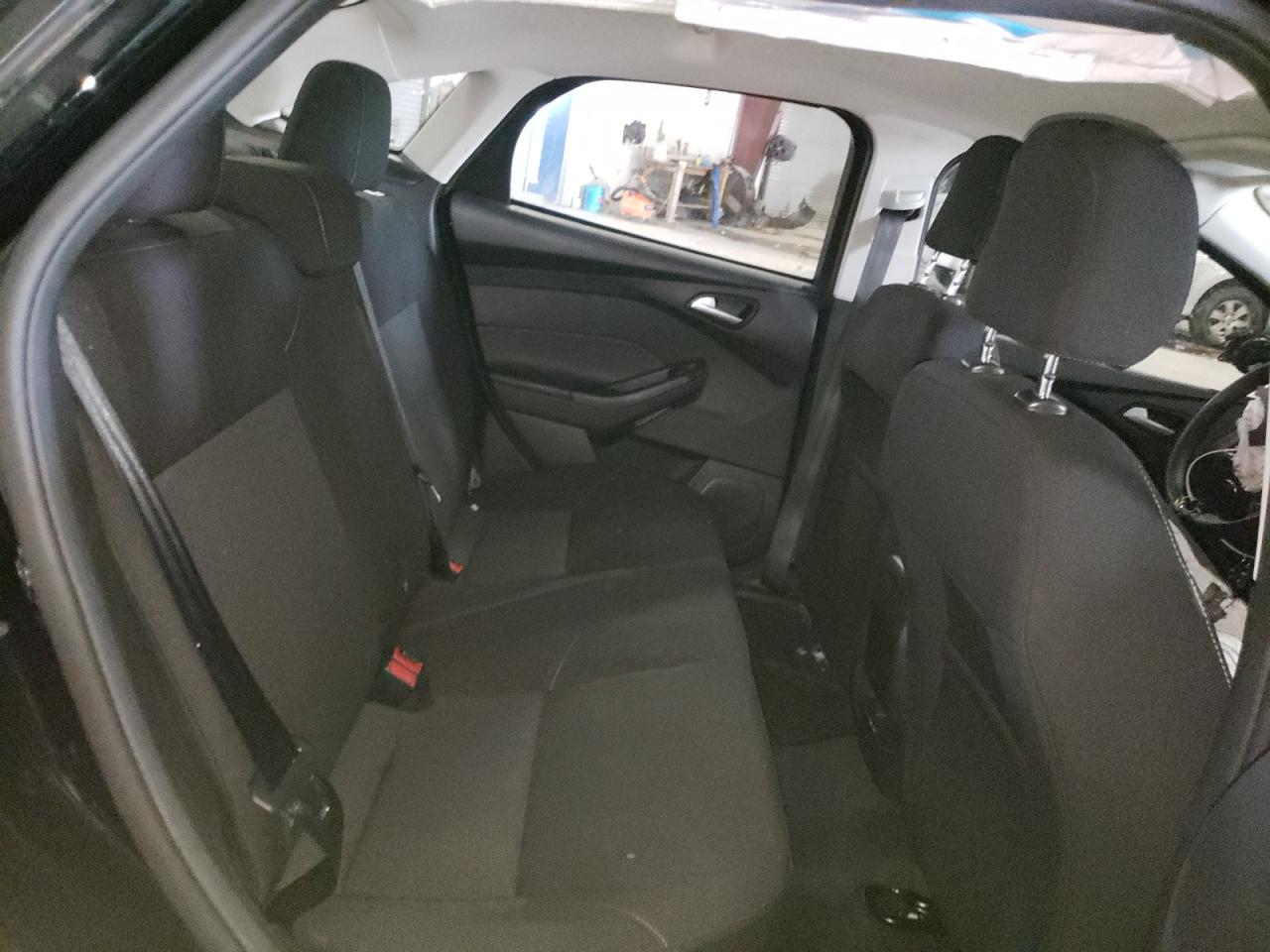 Photo 6 from auction – 2017 FORD FOCUS SE with VIN 1FADP3F23HL340685