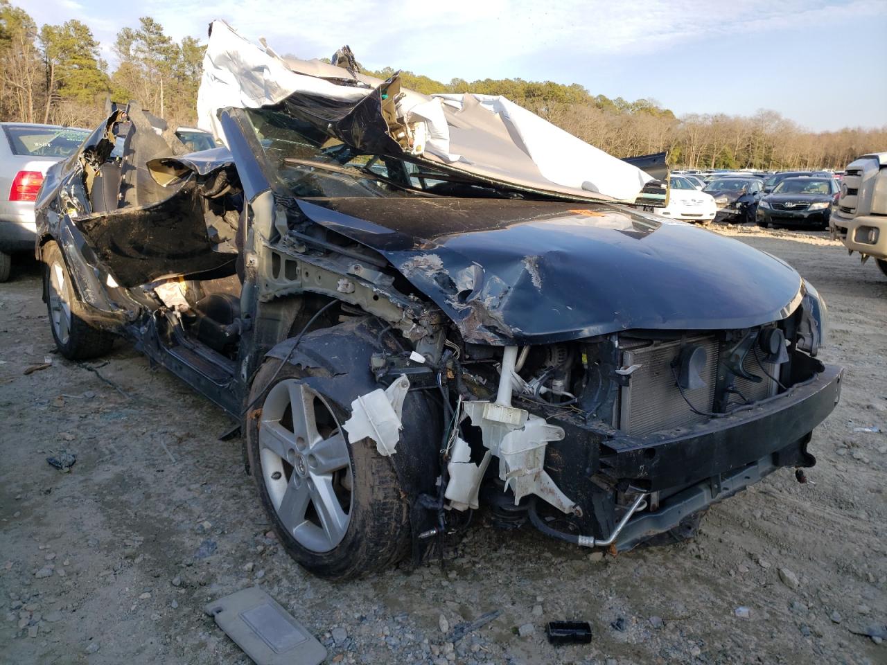 TOYOTA CAMRY L 2013 with VIN 4T1BF1FK6DU643209 - Photo from auction