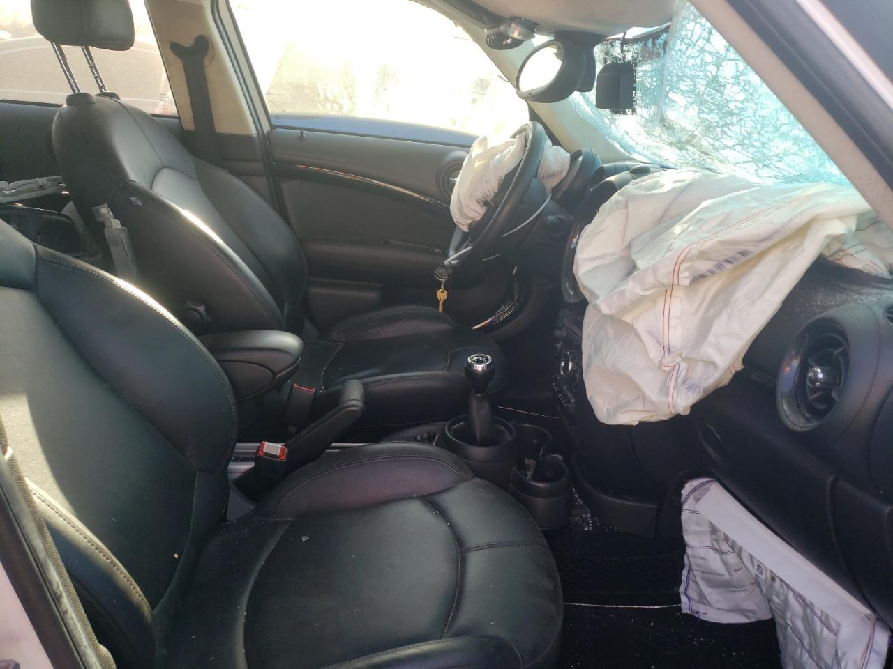 Photo 5 from auction – 2015 MINI COOPER S C with VIN WMWZC3C52FWP52941