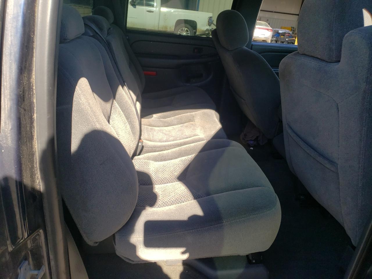 Photo 6 from auction – 2005 CHEVROLET SILVERADO with VIN 2GCEK13T751351768