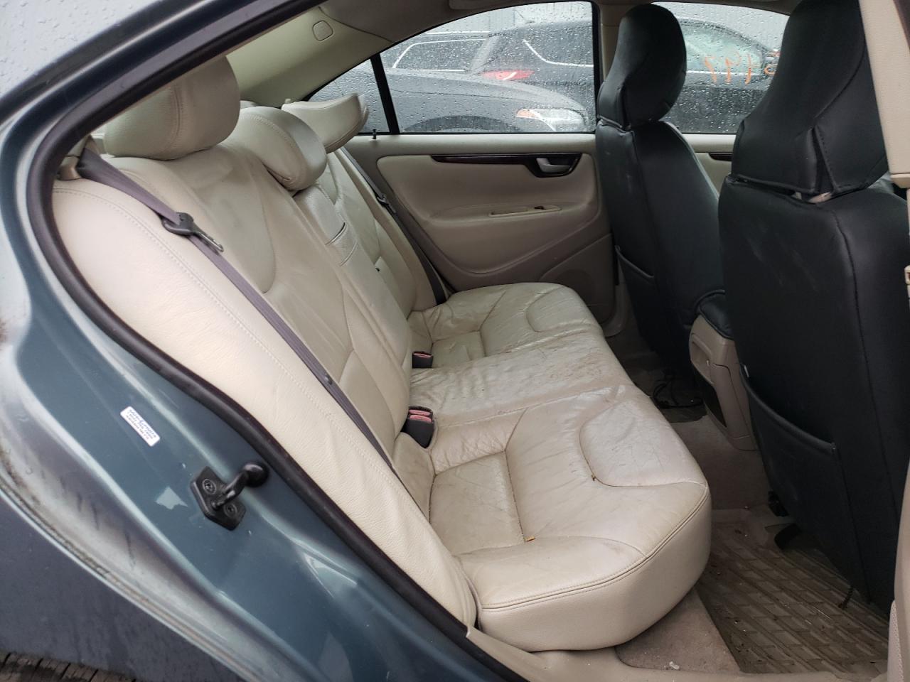 Photo 6 from auction – 2004 VOLVO S60 with VIN YV1RS64A342331943