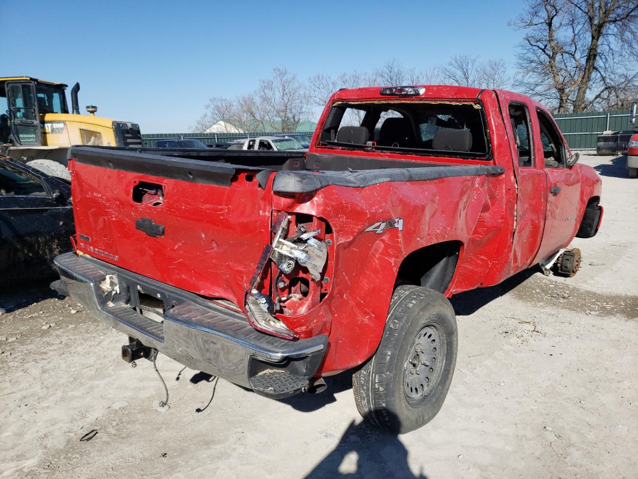 Photo 4 from auction – 2011 CHEVROLET SILVERADO with VIN 1GCRKSE33BZ337115