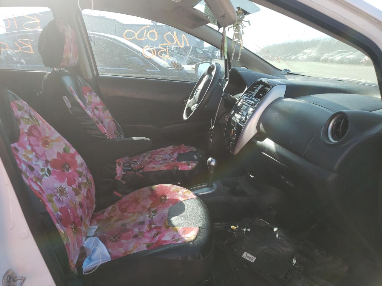 Photo 5 from auction – 2015 NISSAN VERSA NOTE with VIN 3N1CE2CP6FL369270