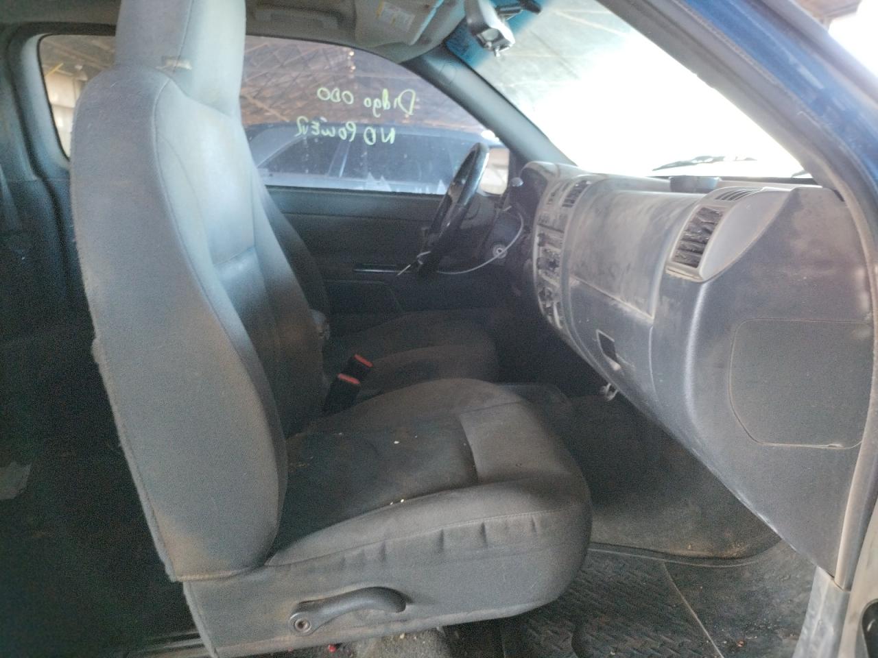 Photo 5 from auction – 2005 CHEVROLET COLORADO with VIN 1GCDT196958232322
