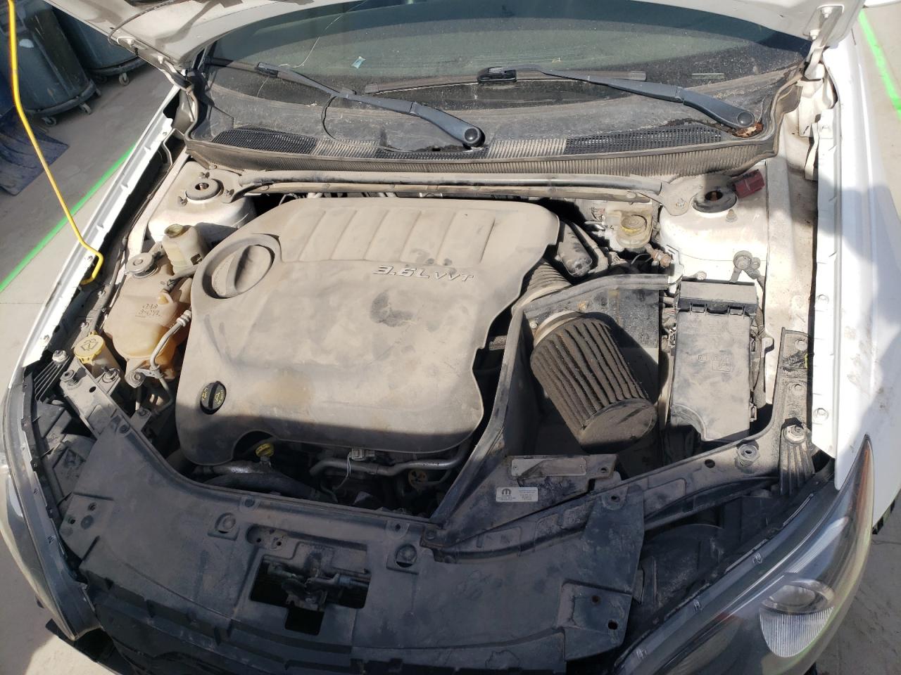 Photo 7 from auction – 2011 CHRYSLER 200 S with VIN 1C3BC8FG3BN601223