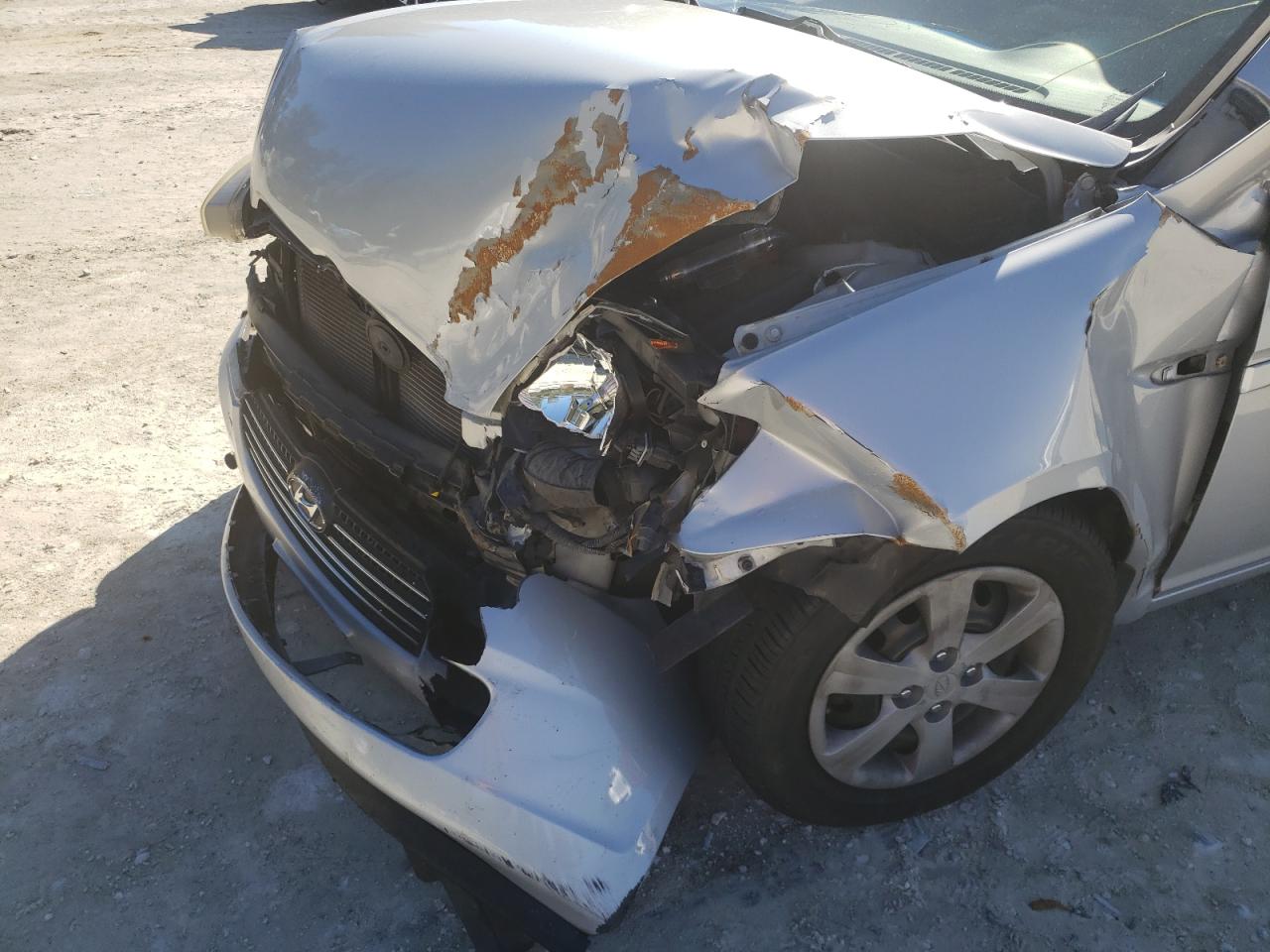 Photo 9 from auction – 2008 HYUNDAI ACCENT with VIN KMHCN46CX8U238154