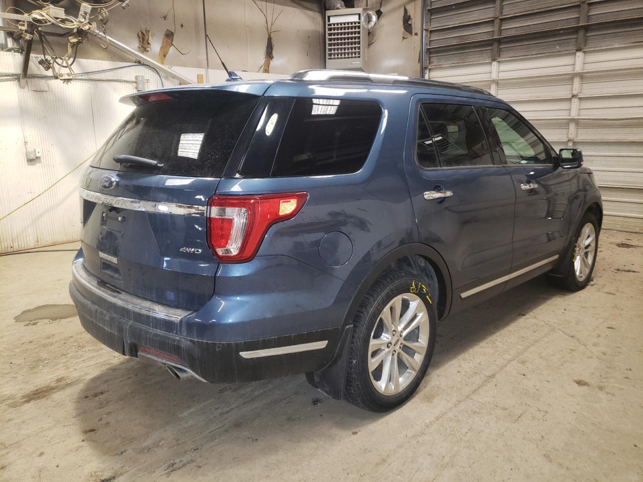 Photo 4 from auction – 2018 FORD EXPLORER L with VIN 1FM5K8F87JGB89195