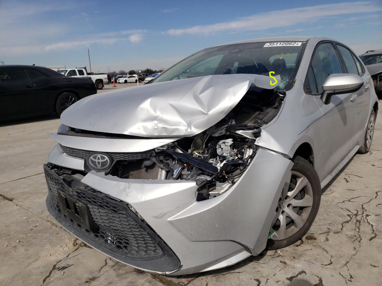 Photo 2 from auction – 2020 TOYOTA COROLLA LE with VIN 5YFEPRAE9LP139800