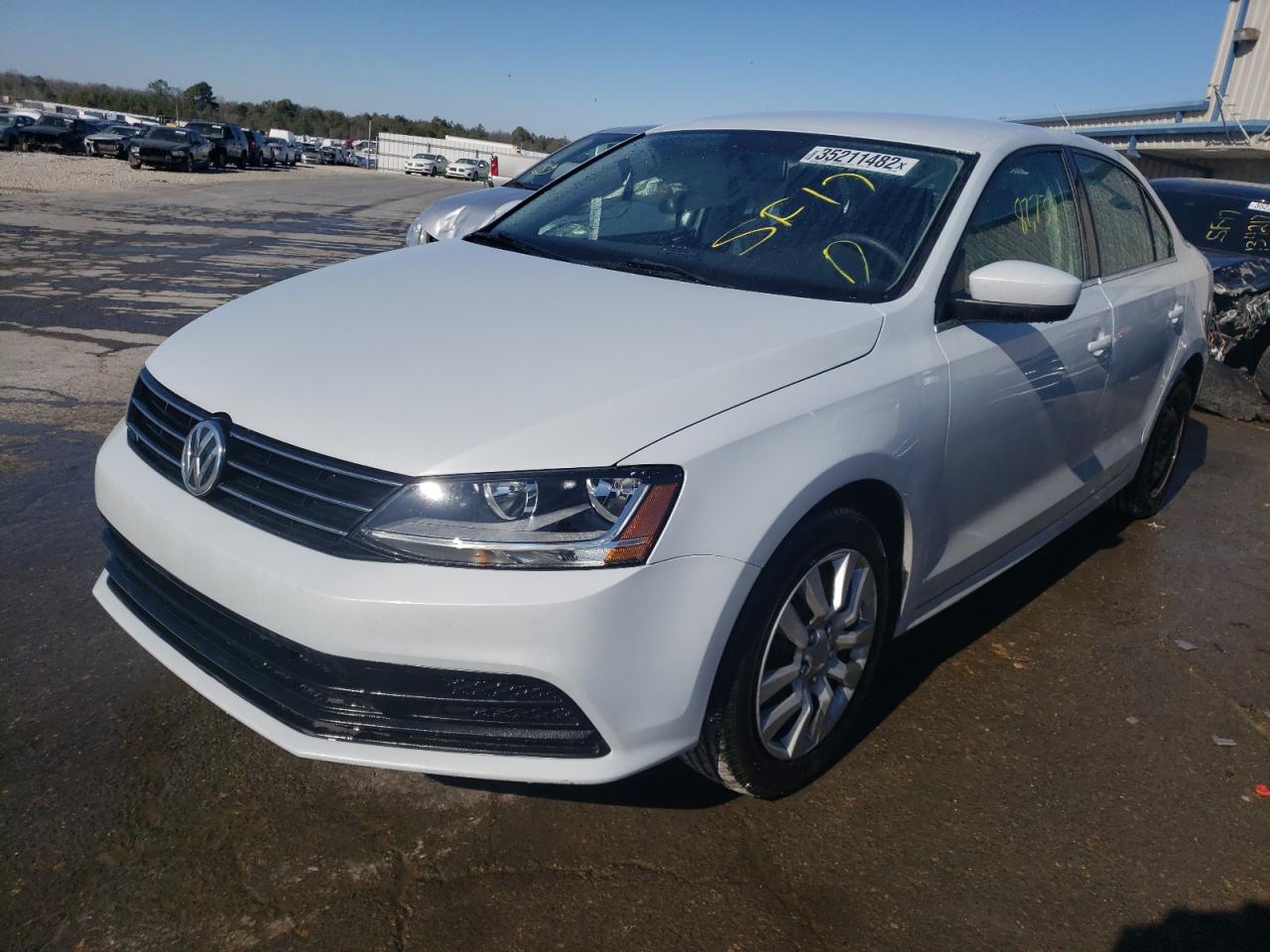 Photo 2 from auction – 2017 VOLKSWAGEN JETTA S with VIN 3VW2B7AJXHM363382