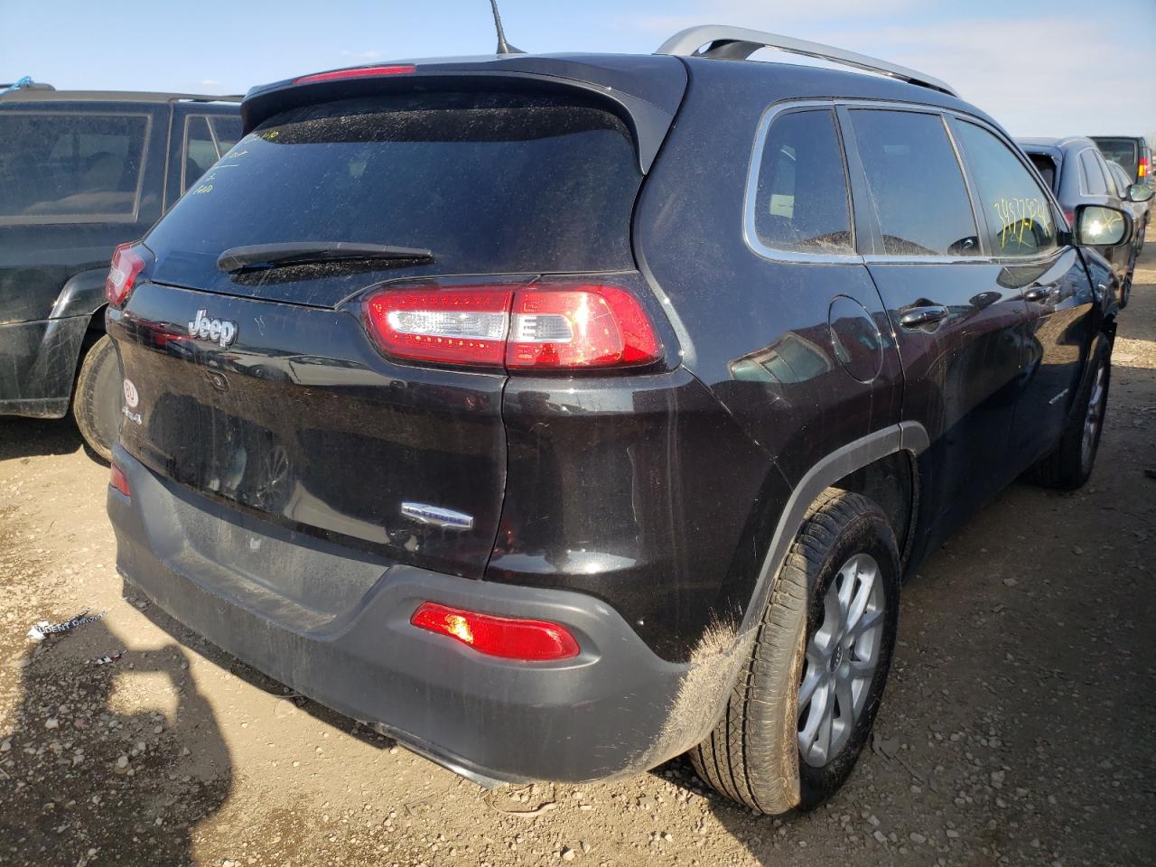 Photo 4 from auction – 2016 JEEP CHEROKEE L with VIN 1C4PJMCS0GW227941