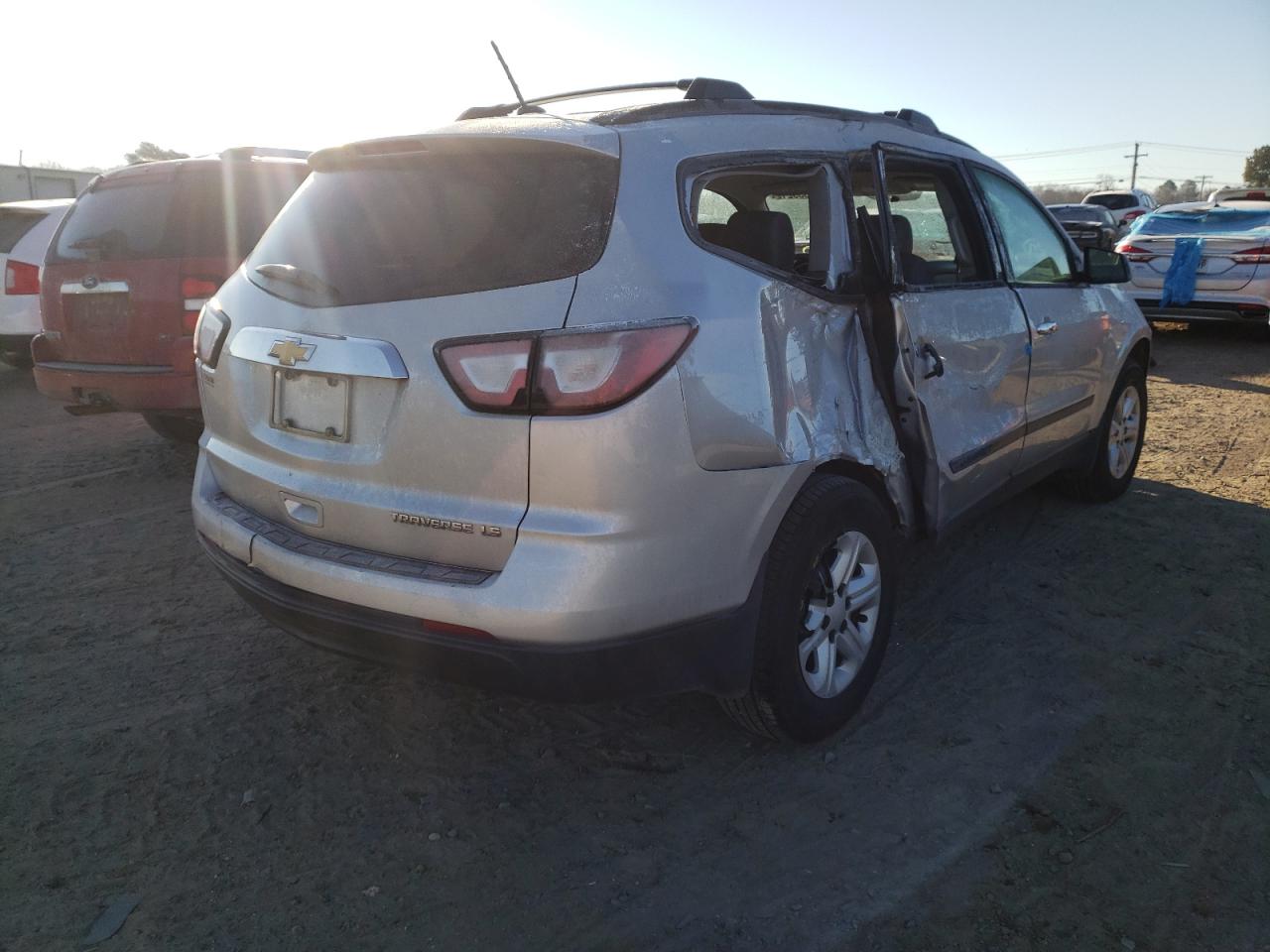 Photo 4 from auction – 2014 CHEVROLET TRAVERSE L with VIN 1GNKRFKD2EJ233260