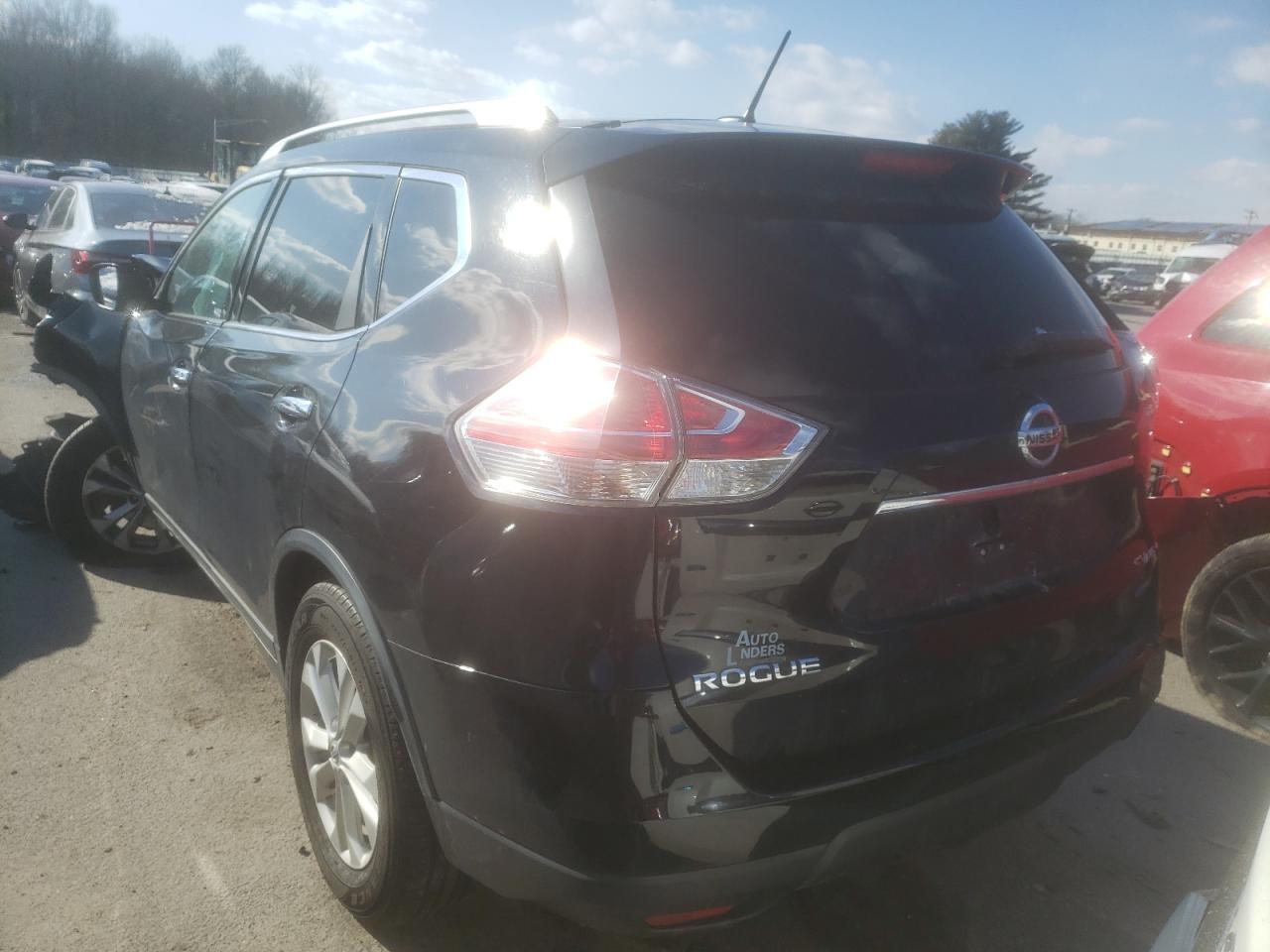 Photo 3 from auction – 2014 NISSAN ROGUE S with VIN 5N1AT2MV0EC772707
