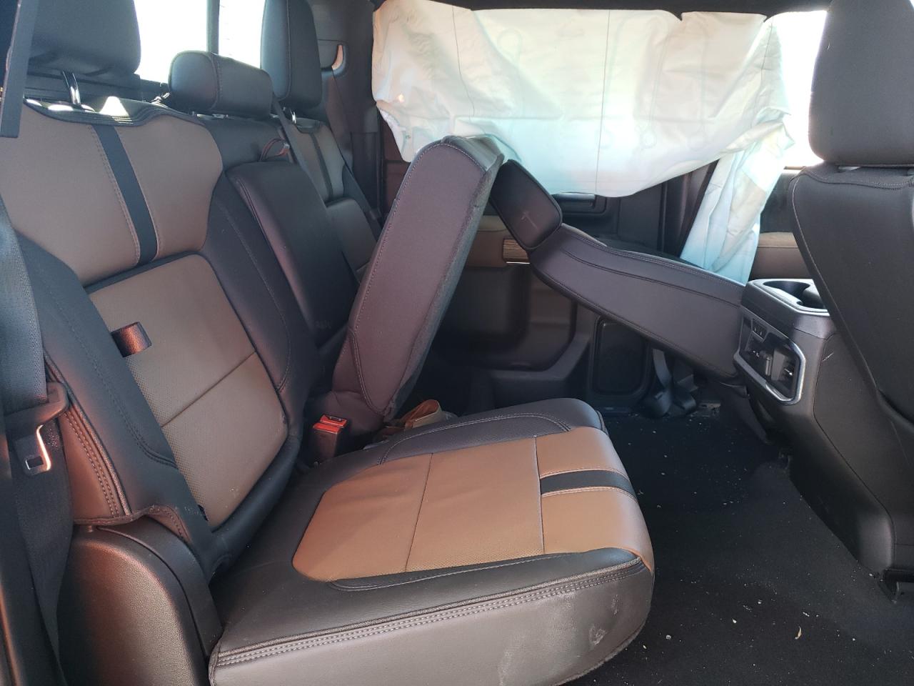 Photo 6 from auction – 2021 CHEVROLET SILVERADO with VIN 1GC4YVEY6MF241733