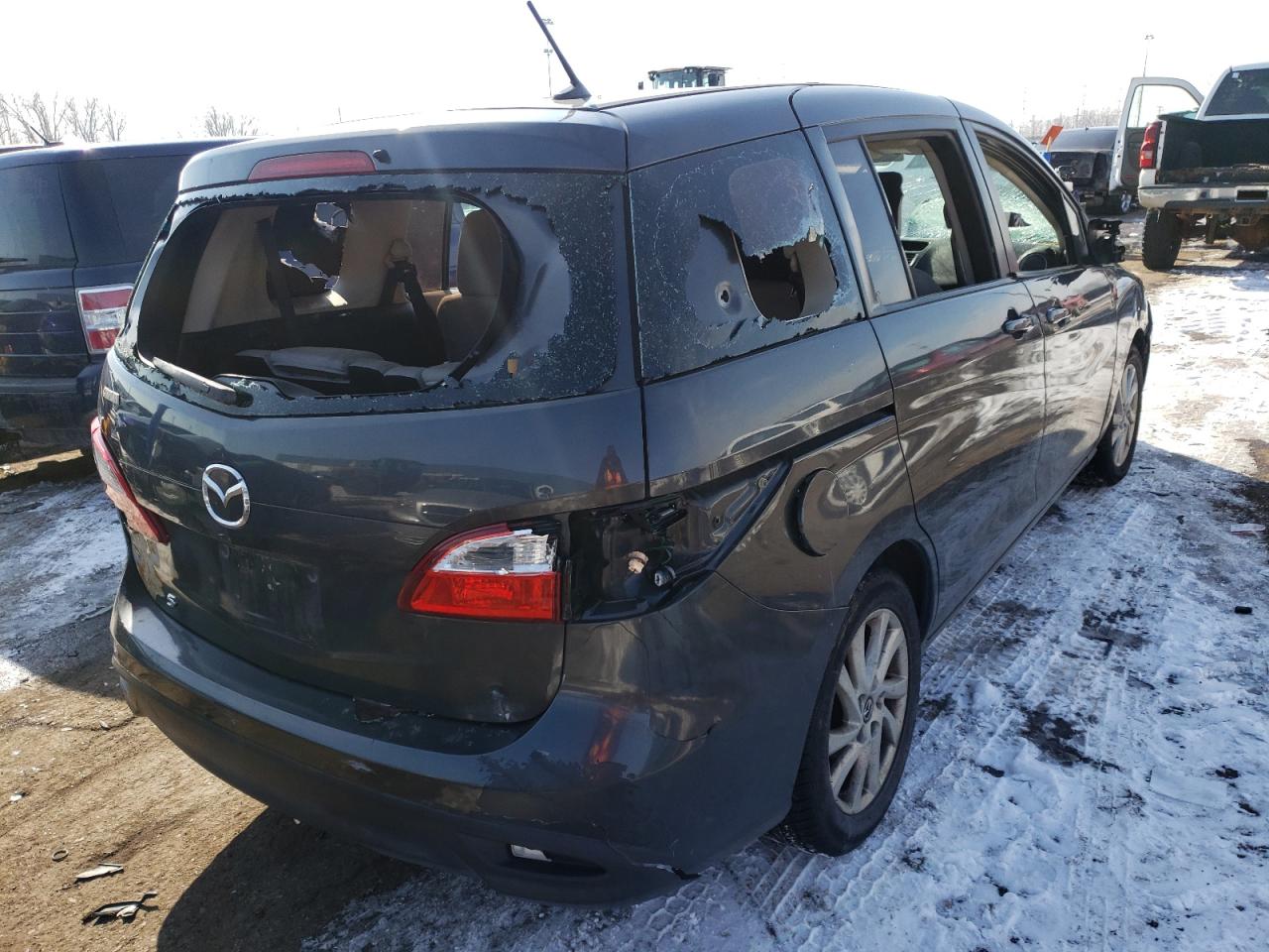 Photo 4 from auction – 2013 MAZDA 5 with VIN JM1CW2BL5D0144826