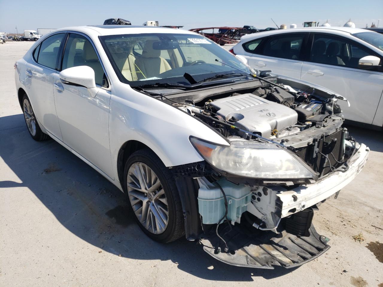 LEXUS ES 350 2013 مع رقم تعريف المركبة JTHBK1GG3D2052341 - صورة من المزاد