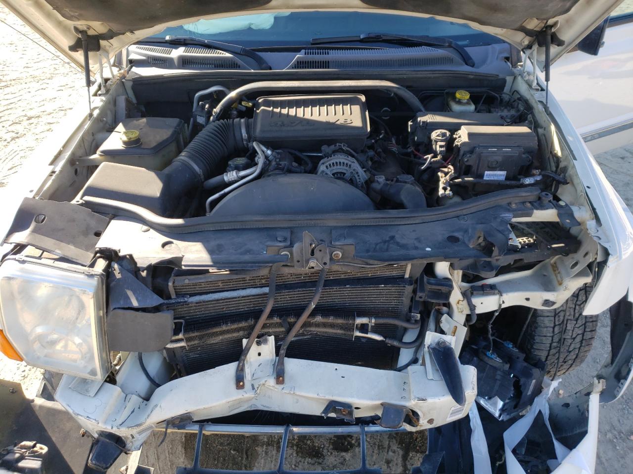 Photo 7 from auction – 2006 JEEP COMMANDER with VIN 1J8HG58N86C305970