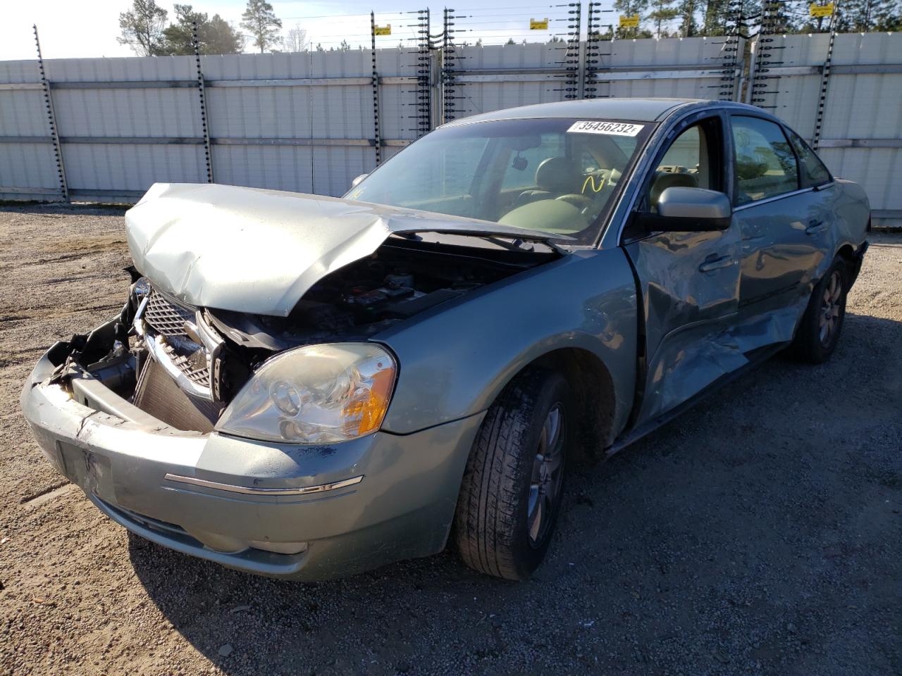 Photo 2 from auction – 2005 FORD FIVE HUNDR with VIN 1FAFP24155G183968