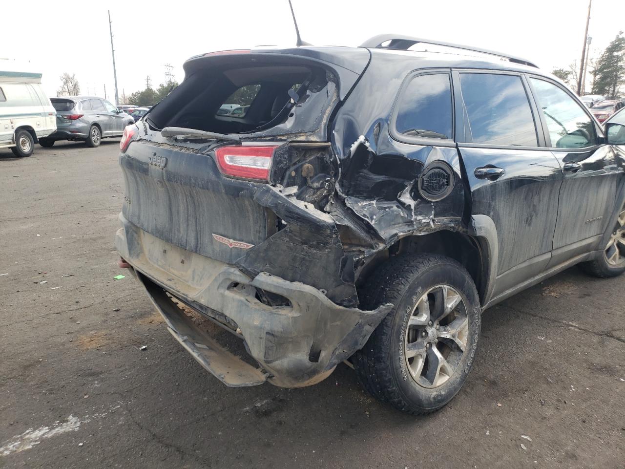 Photo 9 from auction – 2018 JEEP CHEROKEE T with VIN 1C4PJMBB2JD566995
