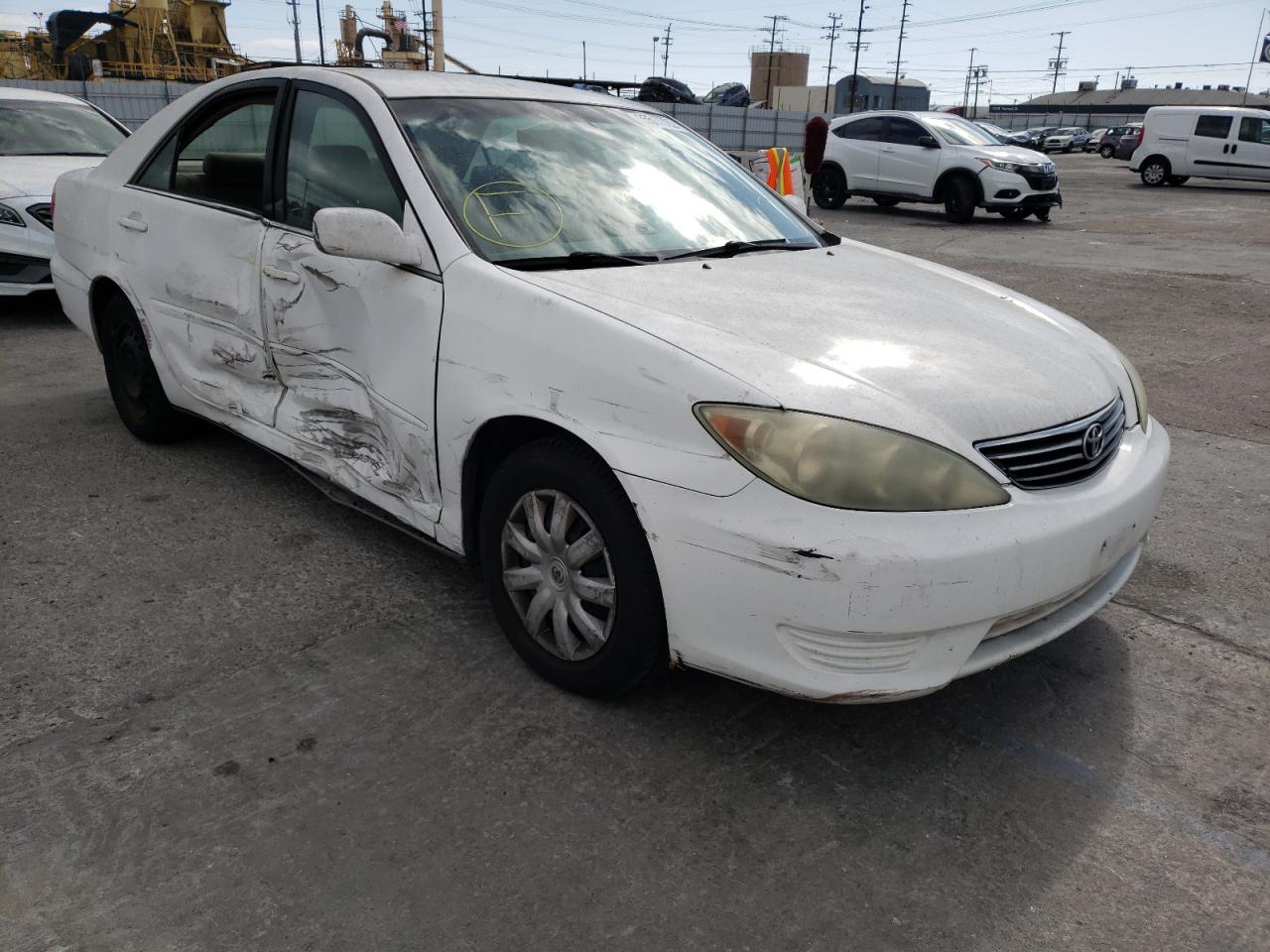 TOYOTA CAMRY LE 2005 with VIN 4T1BE32K65U530902 - Photo from auction