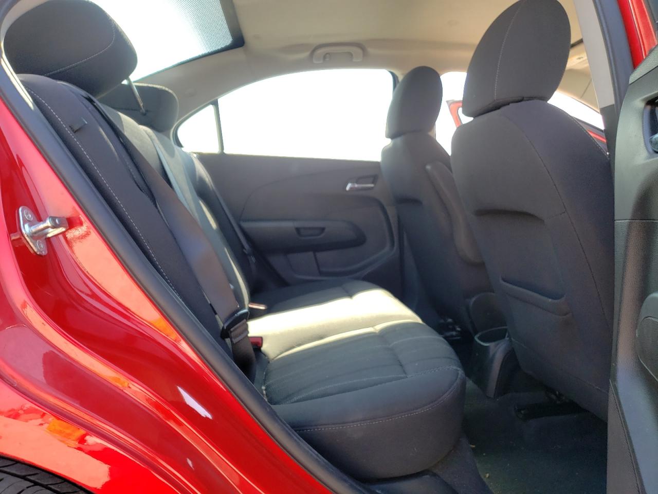 Photo 6 from auction – 2015 CHEVROLET SONIC LT with VIN 1G1JC5SH5F4185717