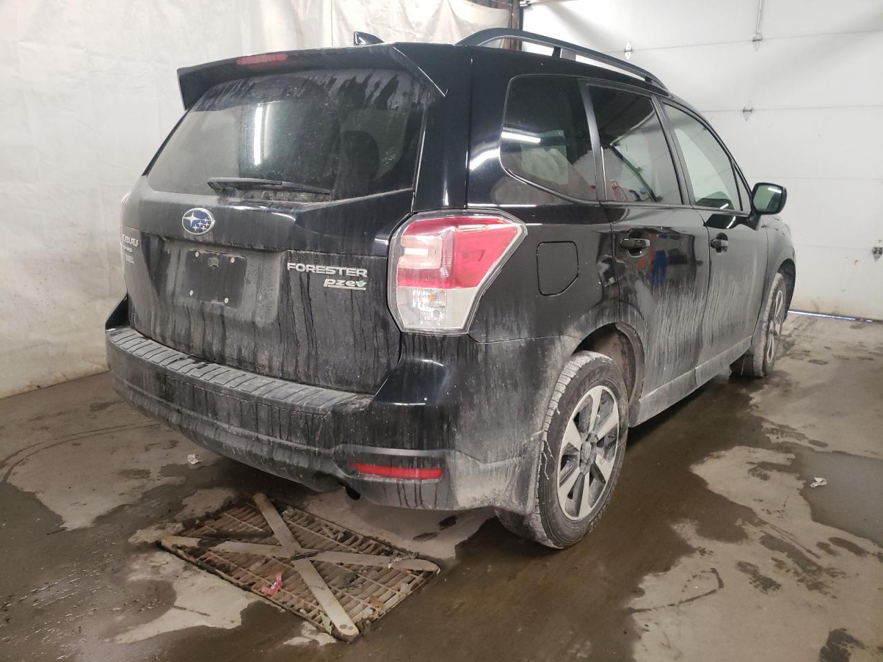 Photo 4 from auction – 2017 SUBARU FORESTER 2 with VIN JF2SJAEC6HH482907