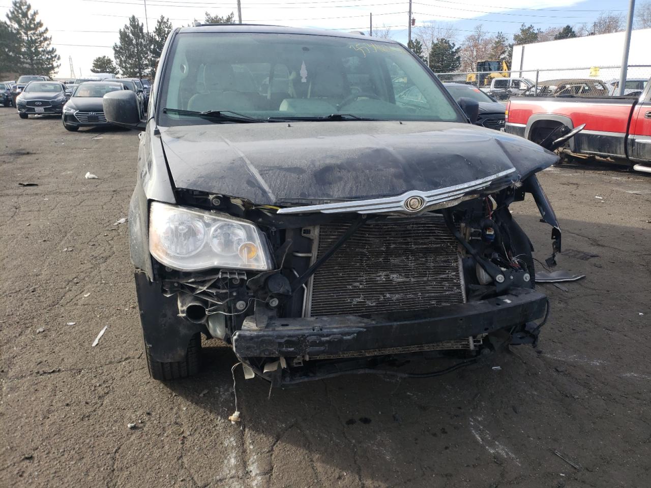 Photo 9 from auction – 2010 CHRYSLER TOWN & COU with VIN 2A4RR5D18AR151117