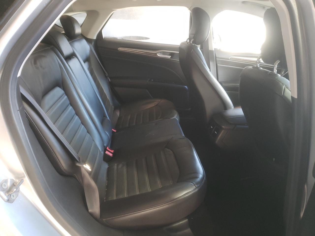 Photo 6 from auction – 2013 FORD FUSION SE with VIN 3FA6P0HR5DR187546