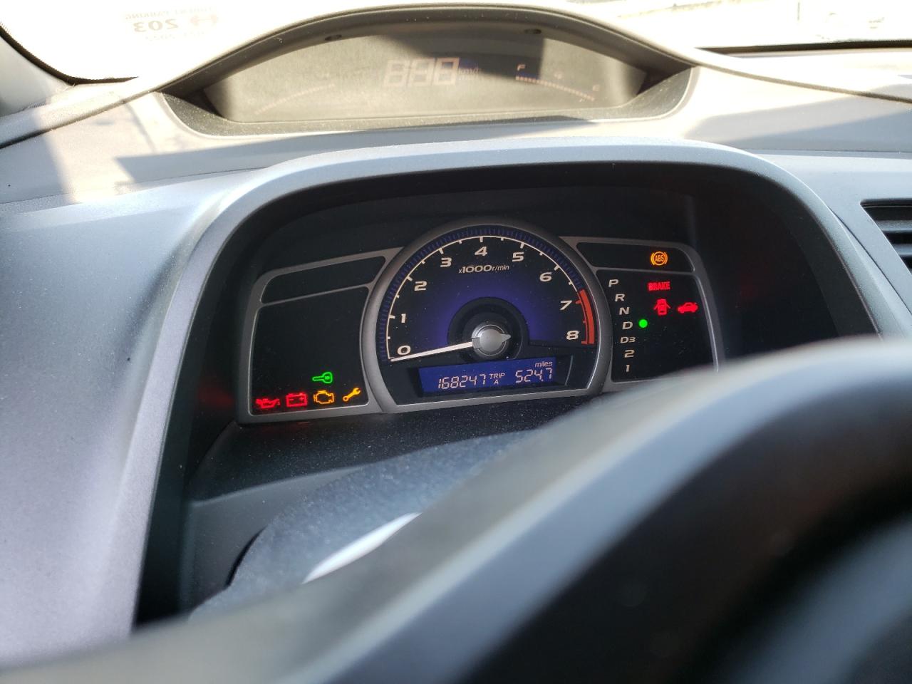 Photo 8 from auction – 2006 HONDA CIVIC LX with VIN JHMFA16526S001310