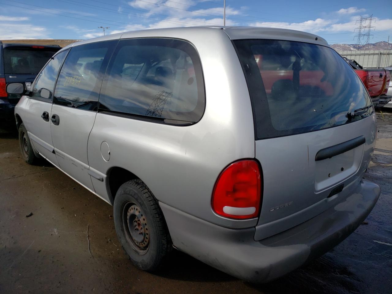 Photo 3 from auction – 2000 DODGE GRAND CARA with VIN 2B4GP24G3YR865749