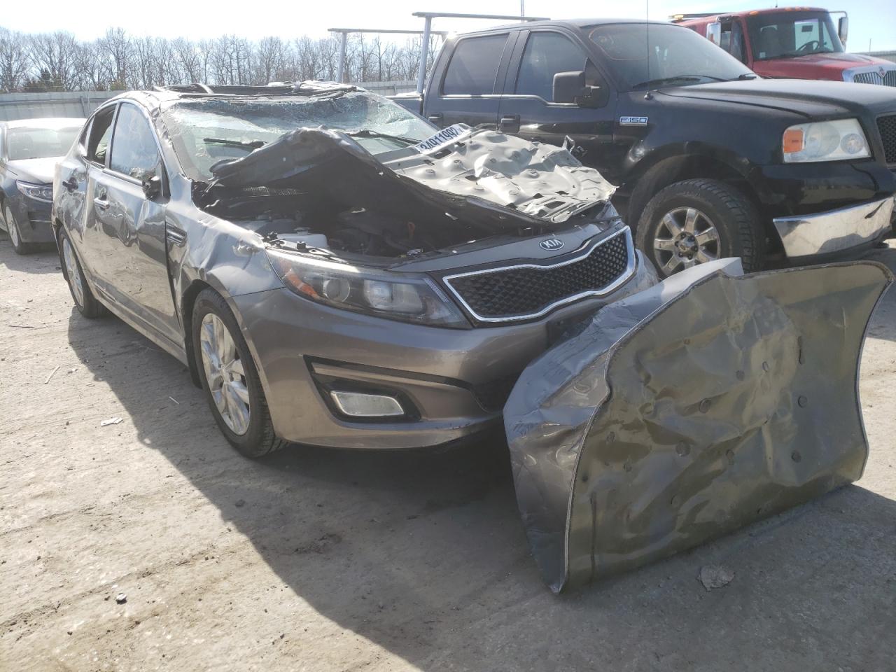 KIA OPTIMA EX 2015 with VIN 5XXGN4A71FG383487 - Photo from auction