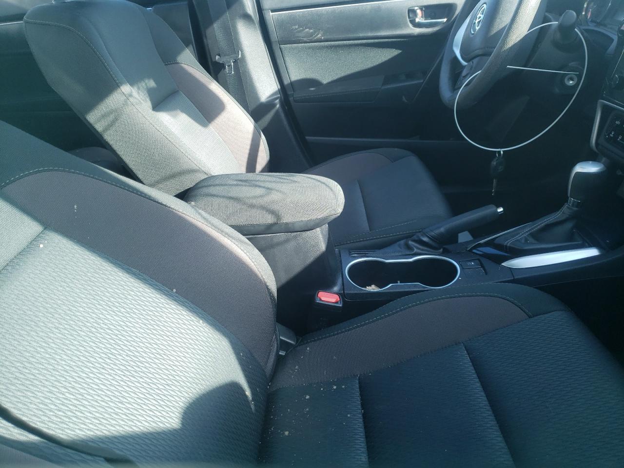 Photo 5 from auction – 2019 TOYOTA COROLLA L with VIN 2T1BURHE8KC147550