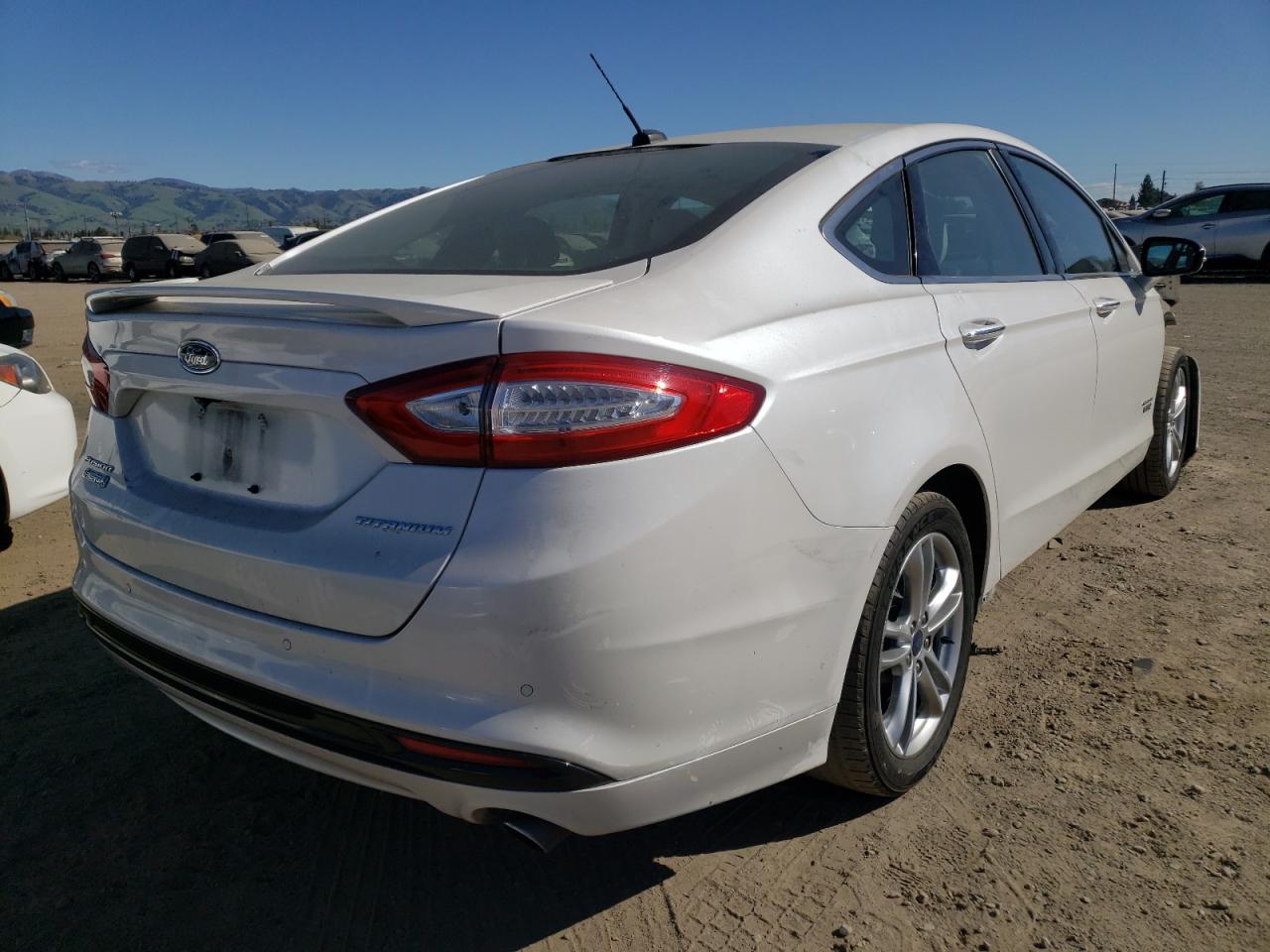 Photo 4 from auction – 2015 FORD FUSION TIT with VIN 3FA6P0SU3FR245816