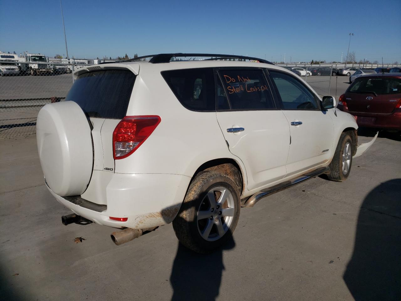 Photo 4 from auction – 2006 TOYOTA RAV4 LIMIT with VIN JTMBD31V165026899
