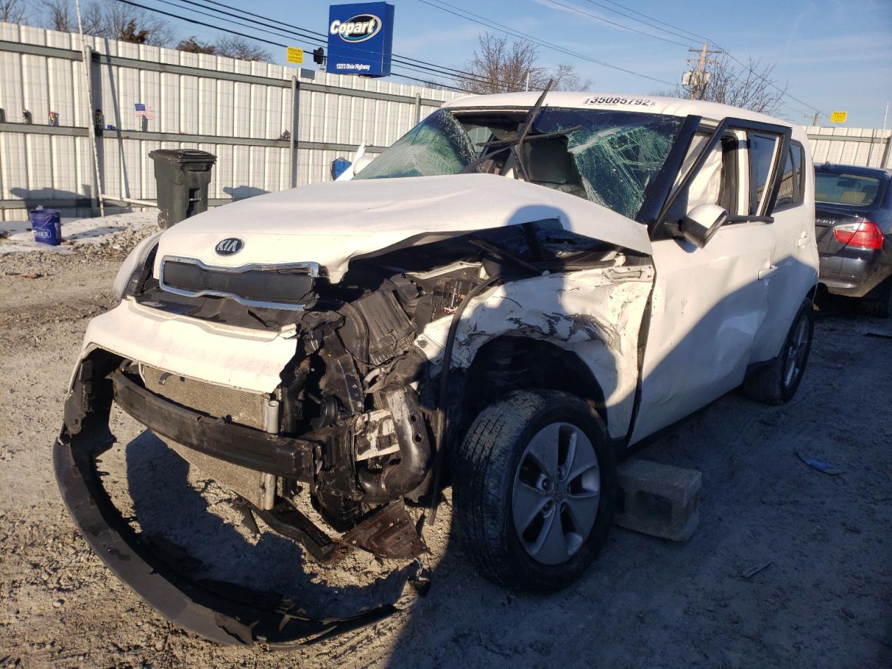Photo 9 from auction – 2015 KIA SOUL with VIN KNDJN2A2XF7213765