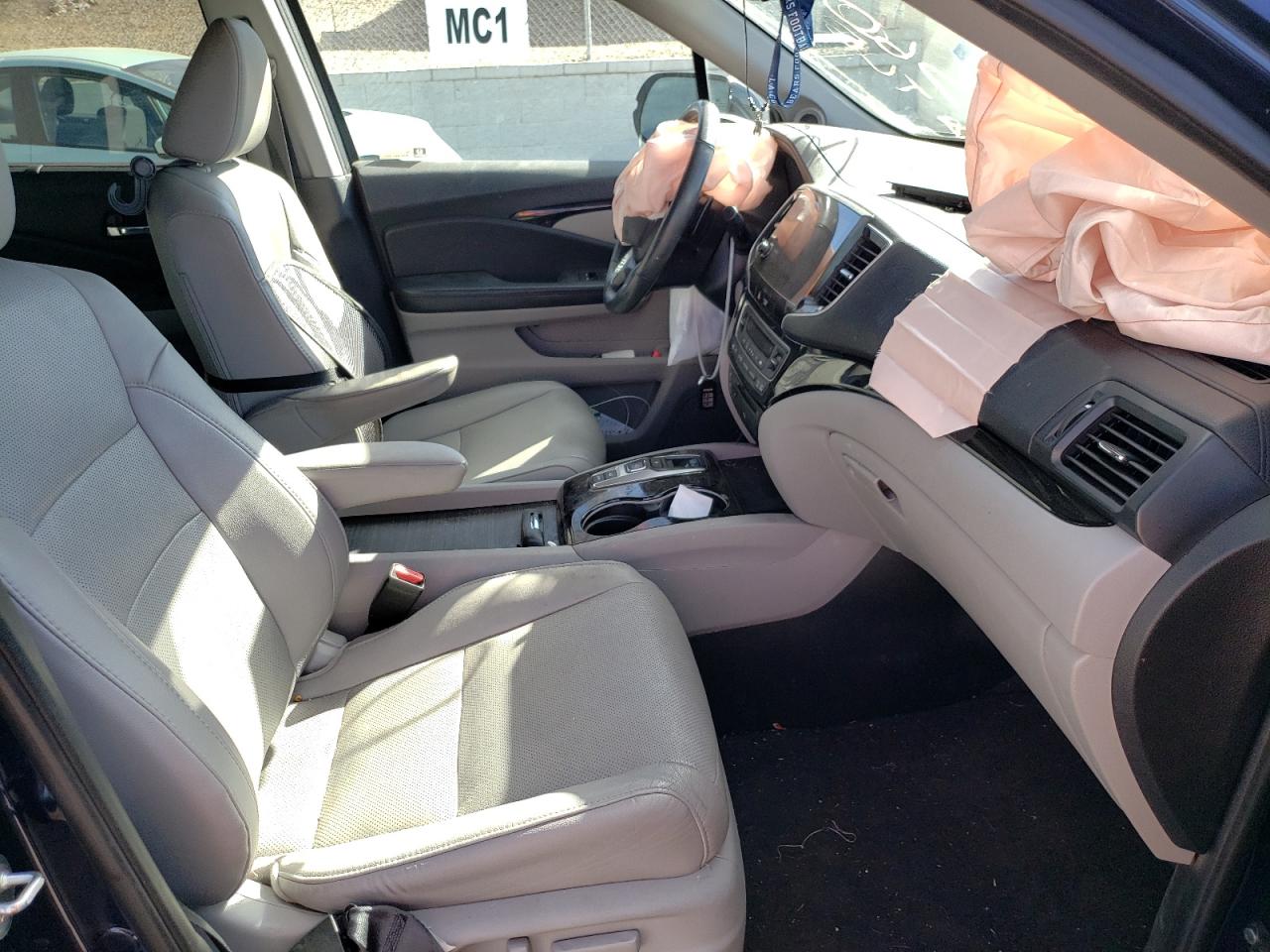 Photo 5 from auction – 2019 HONDA PILOT ELIT with VIN 5FNYF6H0XKB077942