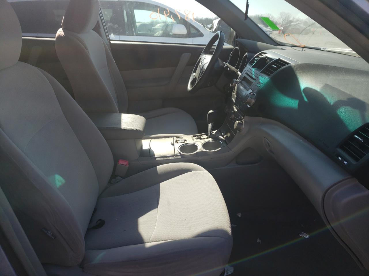Photo 5 from auction – 2008 TOYOTA HIGHLANDER with VIN JTEES41AX82068655