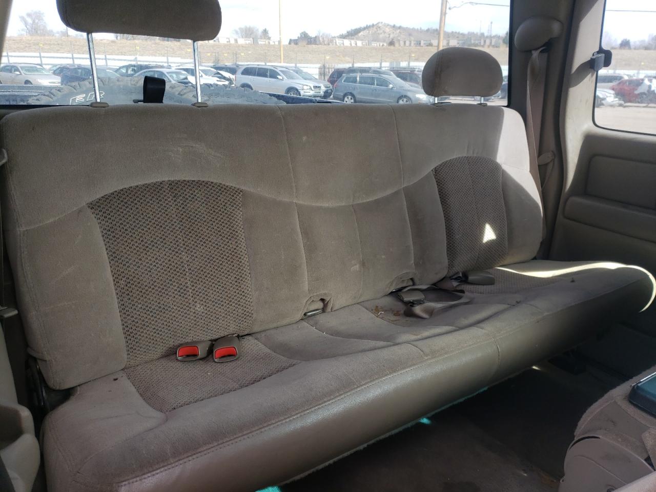 Photo 6 from auction – 2001 CHEVROLET SILVERADO with VIN 2GCEK19T411275203