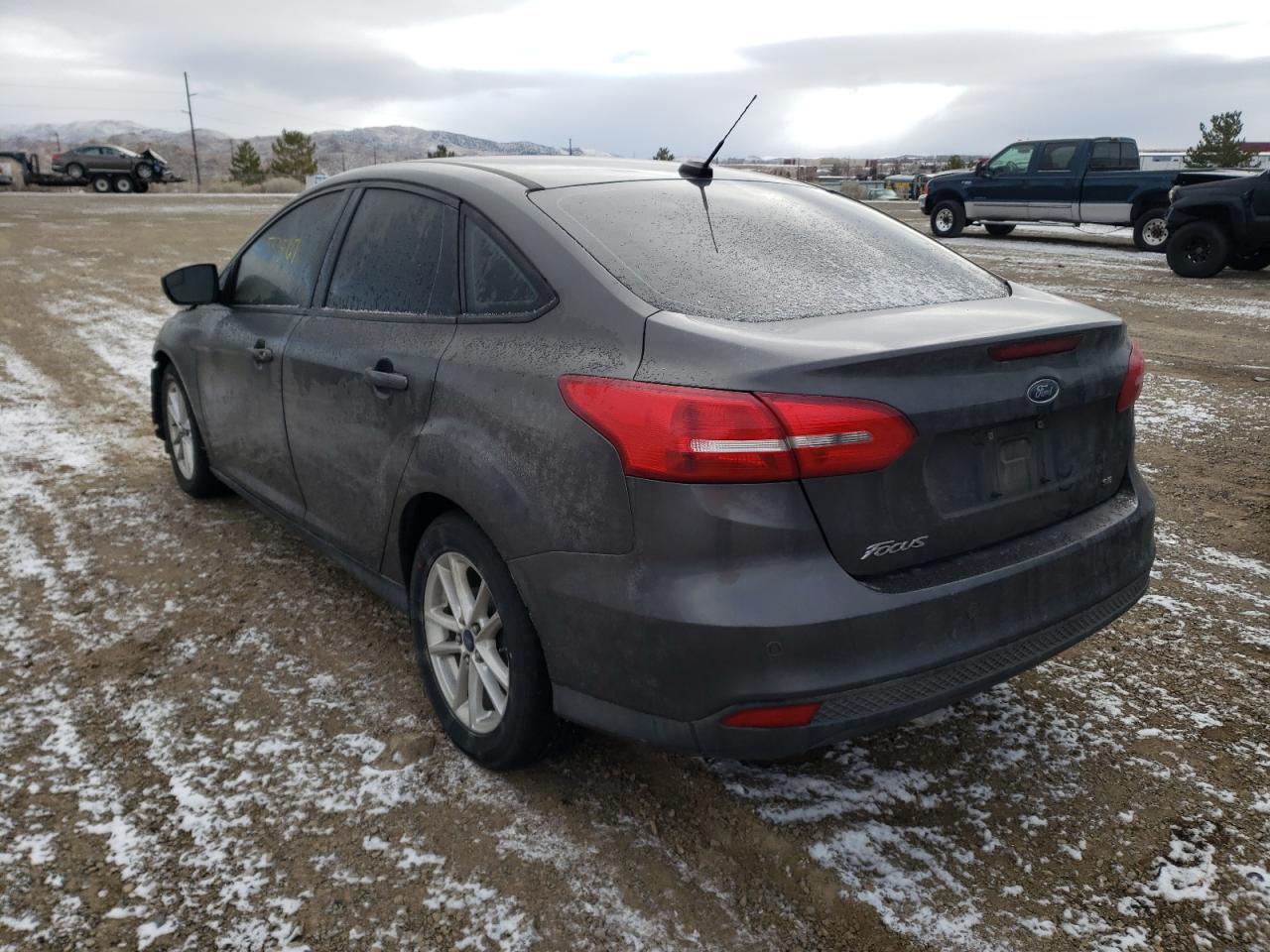 Photo 3 from auction – 2015 FORD FOCUS SE with VIN 1FADP3F21FL324398