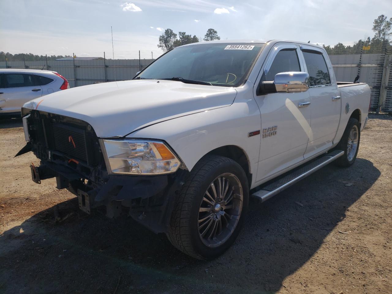 Photo 2 from auction – 2015 RAM 1500 SLT with VIN 1C6RR6LM9FS592422