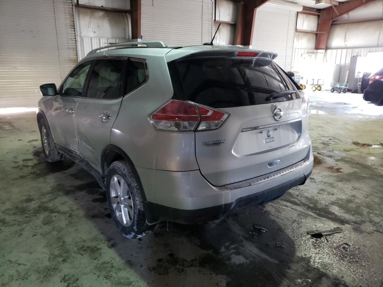 Photo 3 from auction – 2015 NISSAN ROGUE S with VIN 5N1AT2MV5FC838315