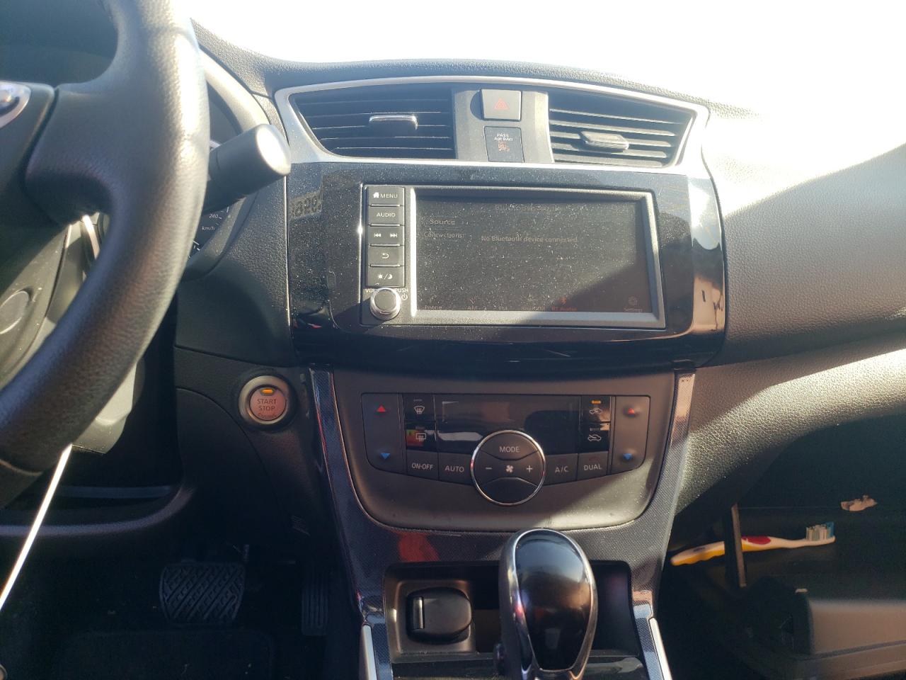Photo 9 from auction – 2019 NISSAN SENTRA S with VIN 3N1AB7AP2KY233134