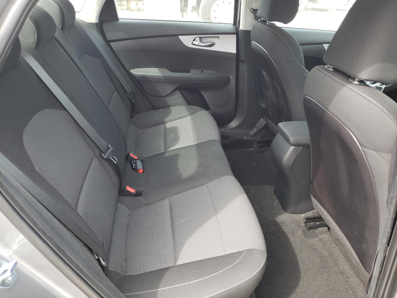 Photo 6 from auction – 2022 KIA FORTE FE with VIN 3KPF24AD2NE434965