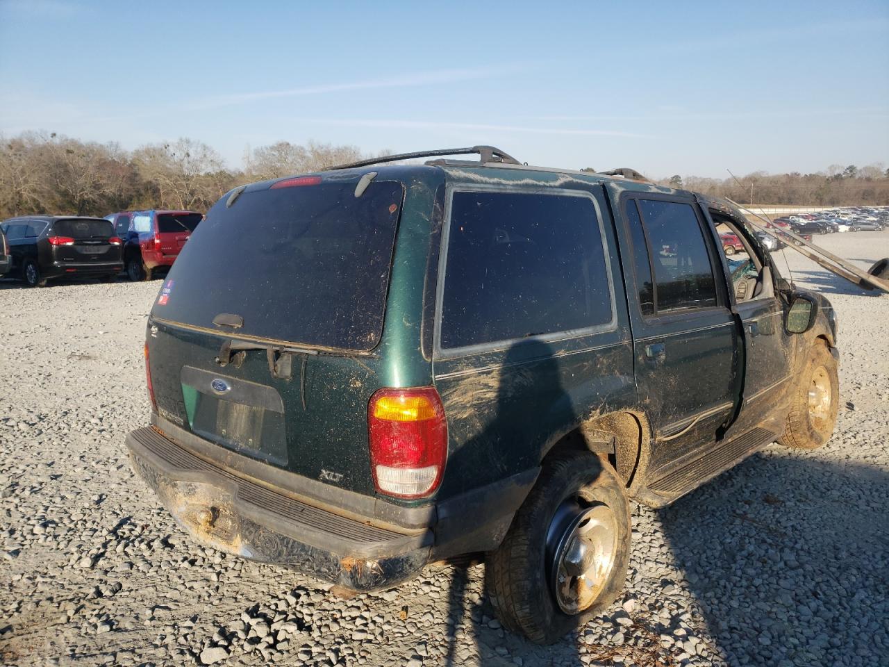 Photo 4 from auction – 2000 FORD EXPLORER X with VIN 1FMZU83P0YUB54095