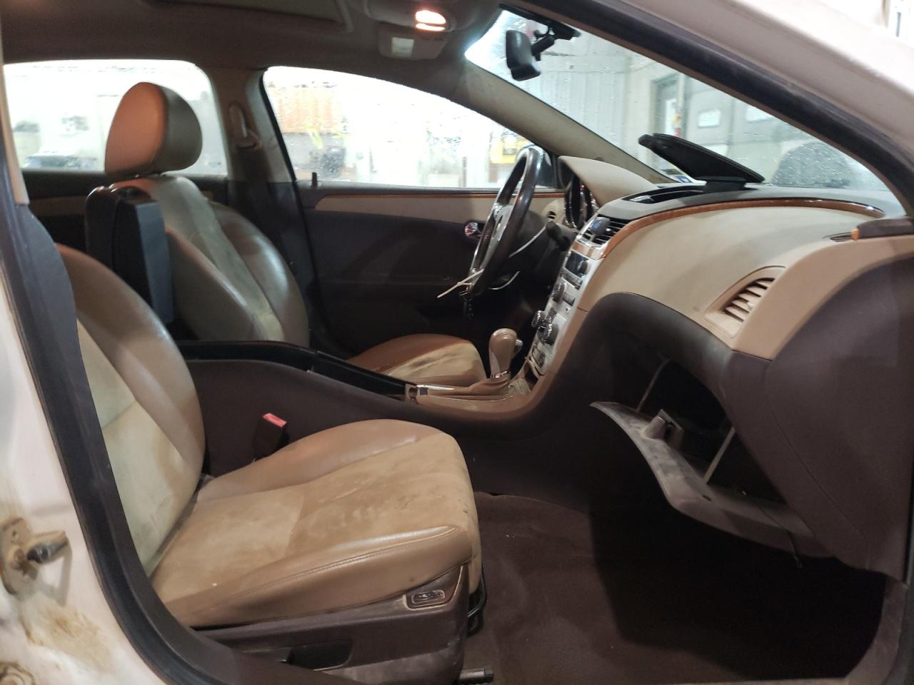Photo 5 from auction – 2011 CHEVROLET MALIBU 2LT with VIN 1G1ZD5E18BF102570