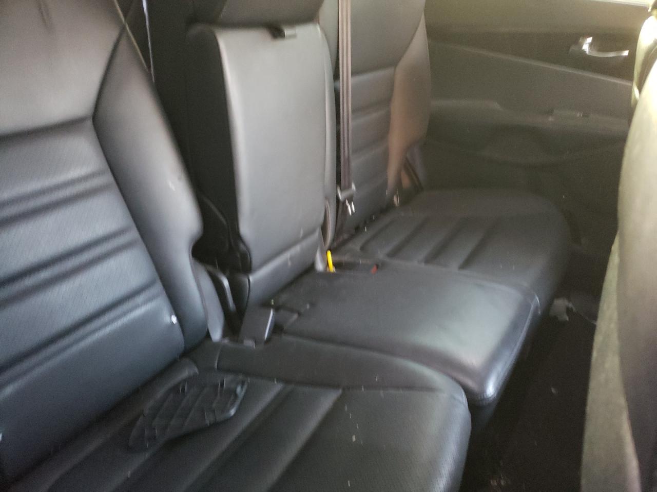 Photo 6 from auction – 2017 KIA SORENTO EX with VIN 5XYPH4A56HG230933