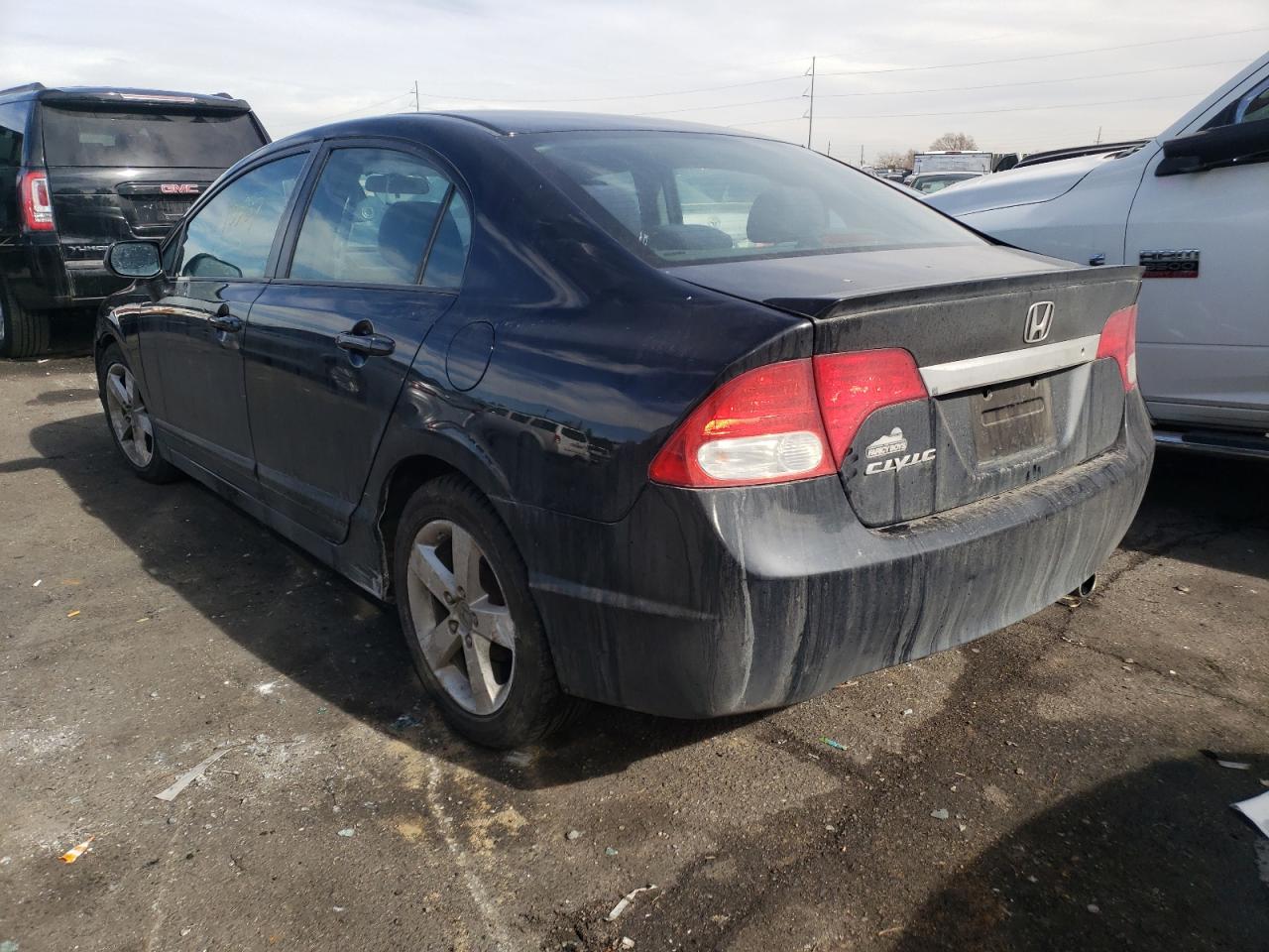 Photo 3 from auction – 2011 HONDA CIVIC LX-S with VIN 19XFA1F6XBE041206
